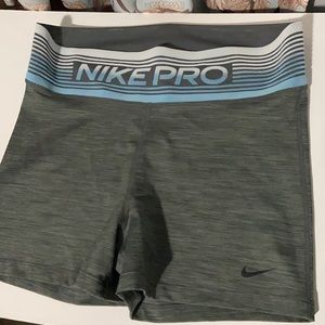 Nike pro short